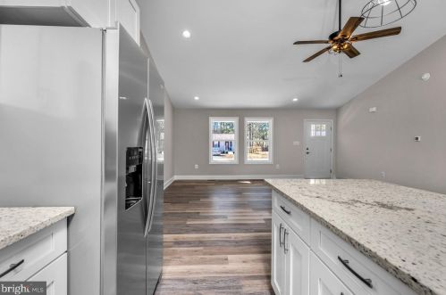 211 Erica Dr, Montross VA  22520-4154 exterior