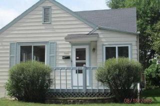 3737 97th St, Milwaukee WI  53222-2628 exterior