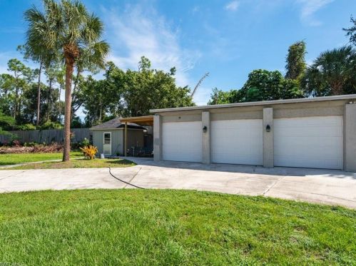 520 Soll St, Naples FL  34109-3873 exterior