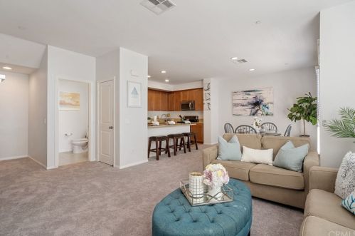349 Glendora Ave, Glendora, CA 91741-6214