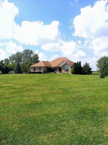 8283 Wellbaum Rd, Brookville OH  45309-9236 exterior