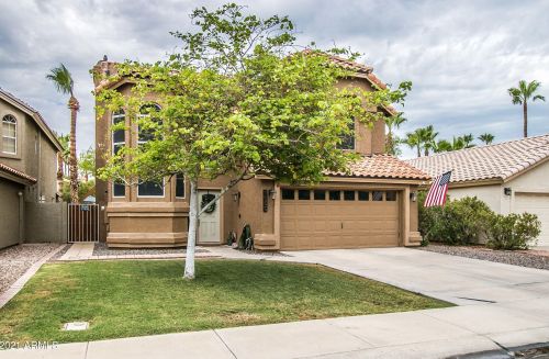 1050 Longmore St, Chandler, AZ 85224-4075