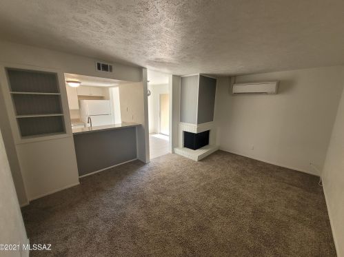 1620 Wilmot Rd, Tucson AZ  11110-4457 exterior