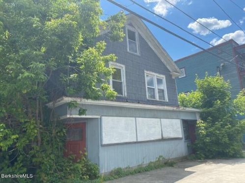 17-23 Spring St, Adams MA  01220-1715 exterior