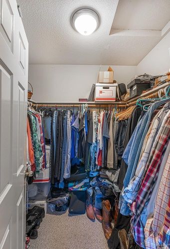 108 Duchess Ct, Windsor CA  95492-8043 exterior