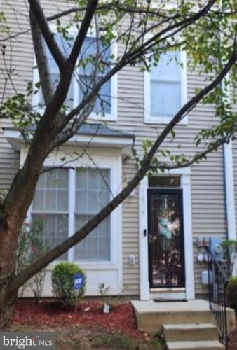 1414 Shippen Ln, Washington, DC 20020-2904
