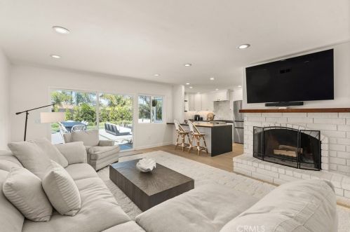 3108 Levante St, Carlsbad CA  92009-8332 exterior