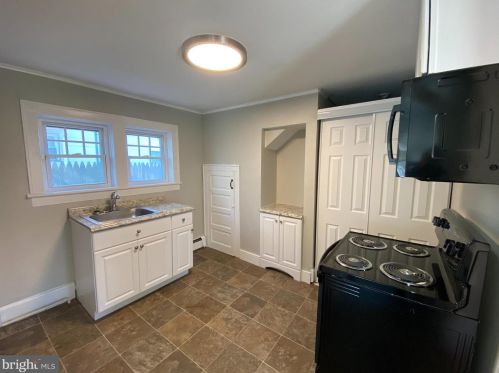 5 Mispillion St, Harrington DE  19952-1024 exterior