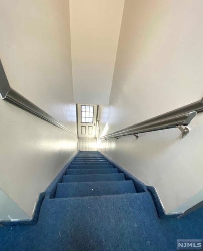 331 Pleasant Pl, Teaneck, NJ 07666-3229