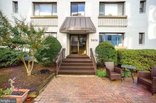 2606 Tunlaw Rd, Washington, DC 20007-1311