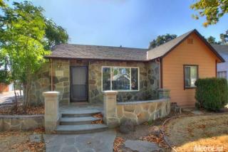 4201 52nd St, Sacramento CA  95820-4129 exterior