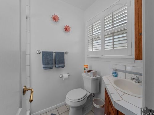 25206 Doria Ave, Lomita CA  90717-1720 exterior