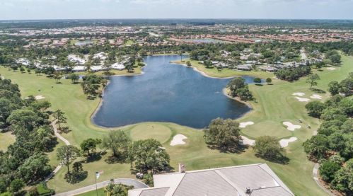 103 Prestwick Cir, Vero Beach FL 32967-7515 exterior