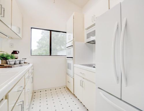 95 Colorados Dr, Millbrae CA  94030-2107 exterior