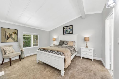 9644 Kent St, Elk Grove CA  95624-2436 exterior