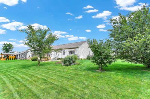 1548 Roscommon Dr, Pataskala OH  43062-7017 exterior