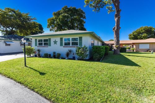 830 Meadowlark Ln, Delray Beach, FL 33445-1867