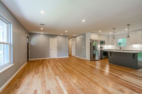 29 Hawthorne St, Mount Sinai NY  11766-2909 exterior