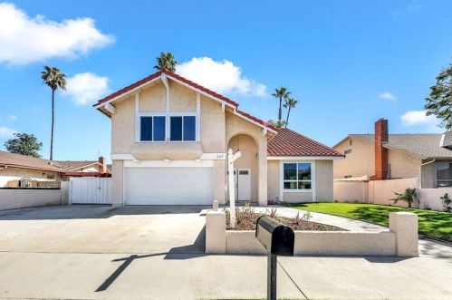 347 Jennifer Ln, Orange, CA 92869-4628