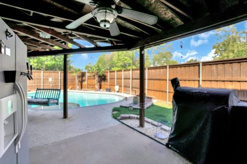 6111 Arlington Dr, Frisco TX 75035-2835 exterior