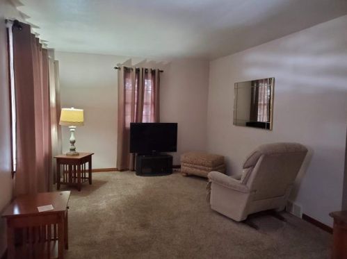 316 Harding St, New Castle, PA 16101-3371