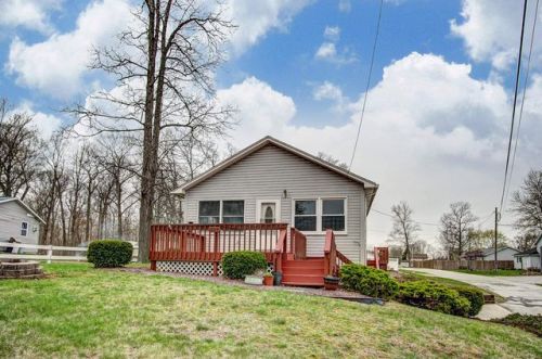 427 2nd St, Rome City, IN 46784-9695