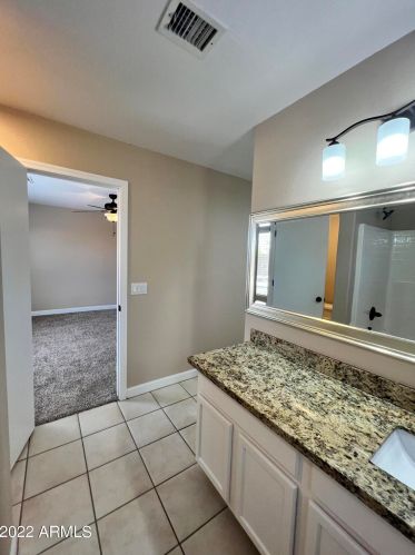 7433 Elwood St, Phoenix AZ  85043-5507 exterior