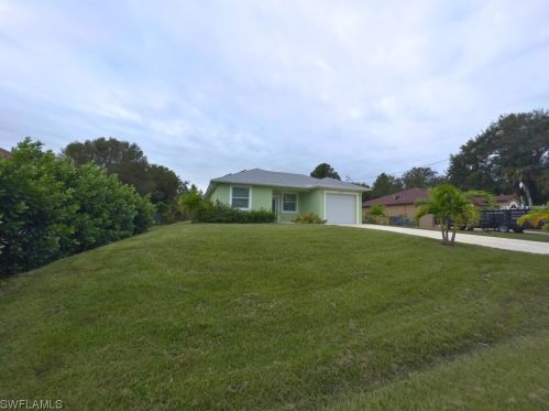 2713 7th St, Lehigh Acres, FL 33976-2515