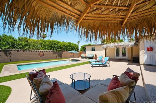 52777 Eisenhower Dr, La Quinta CA  92253-3358 exterior