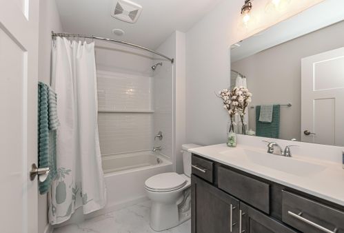 702 River Ridge Dr, Waterford WI  53185-3386 exterior