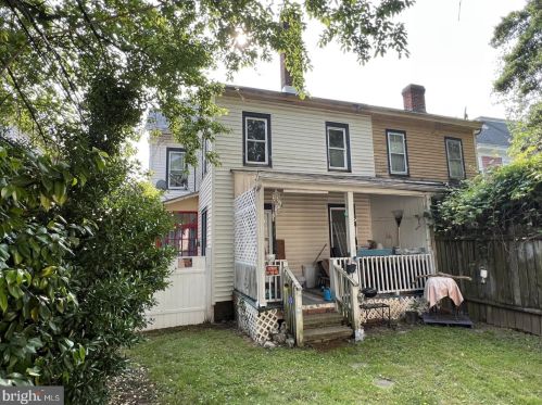 31 Bradford St, Dover, DE 19904-7382