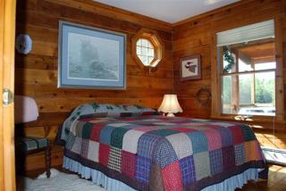 92 Cleveland Rd, Johnsburg, NY 12843-2801