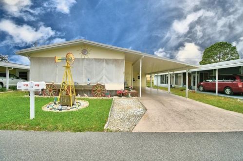 4161 Rolling Oaks Dr, Winter Haven, FL 33880-1637