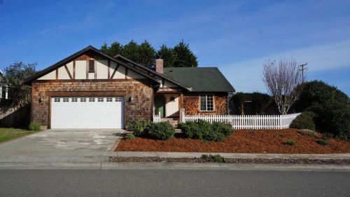 1665 Hannah Ct, Mckinleyville, CA 95519-7230