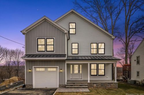 23 Knickerbocker Ave, Stamford, CT 06907-2515