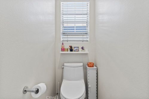 1813 Huntington St, Huntington Beach CA  92648-3131 exterior