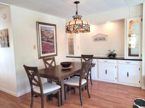 140 Calle Arriba, Palm Springs CA  92264-6329 exterior