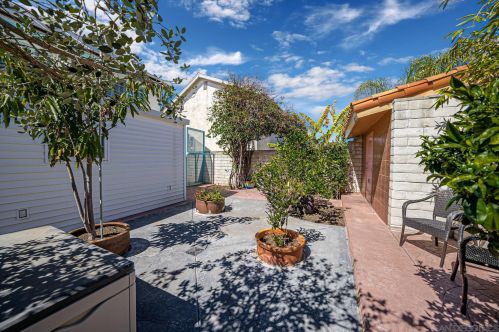 11225 Westonhill Dr, San Diego CA  92126-1447 exterior