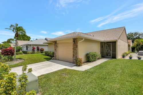 2390 15th St, Delray Beach, FL 33445-1357