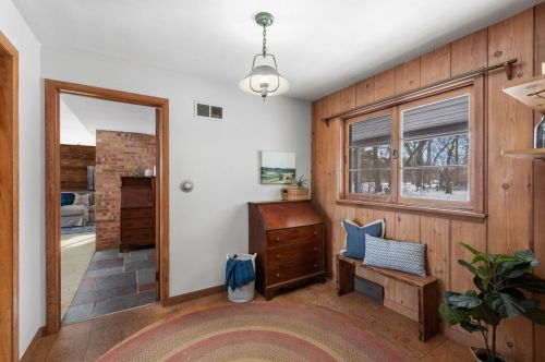 13530 Lakewood Dr, Thiensville WI  53097-2412 exterior