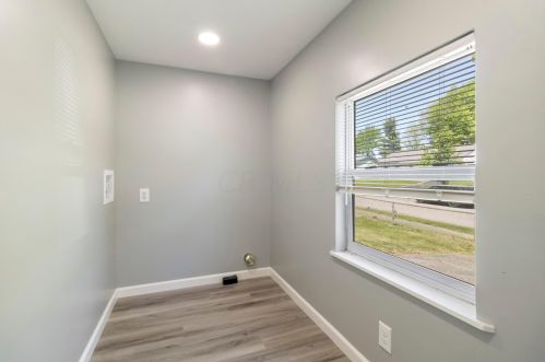 10 Westland Way, Delaware OH  43015-2223 exterior