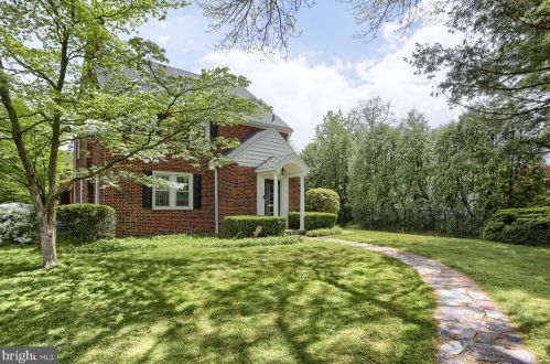 2955 Green St, Harrisburg, PA 17110-1233