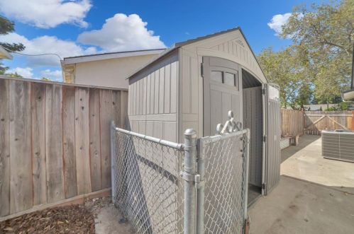 1756 Camargo Dr, San Jose CA 95132-1604 exterior