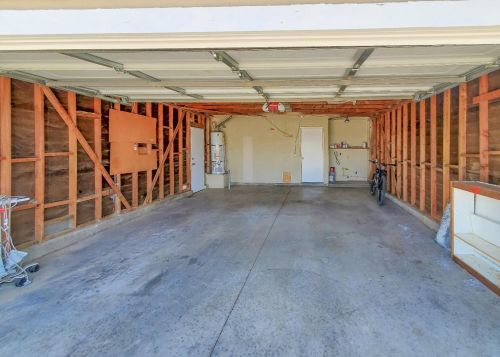 13791 Starshine Dr, Victorville CA  92392 exterior