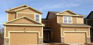 1943 Surrey St, Olathe KS  66061-8846 exterior