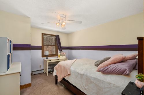 10 Lorri Rd, Derry NH  03038-4112 exterior