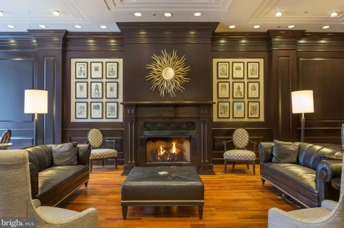 219 18th St, Philadelphia PA  19103-6141 exterior