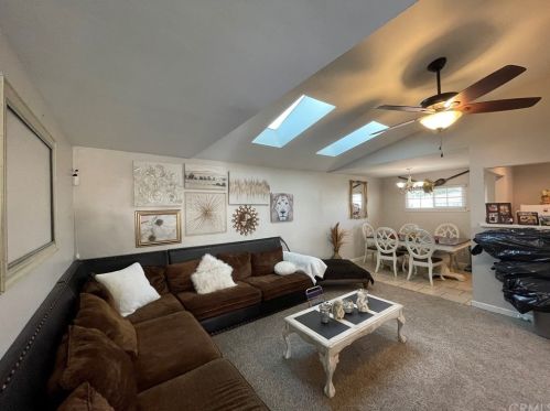 1105 Point Dr, Bakersfield, CA 93305-2030