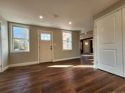 222 Thorpe Ave, Meriden CT  06450-9206 exterior