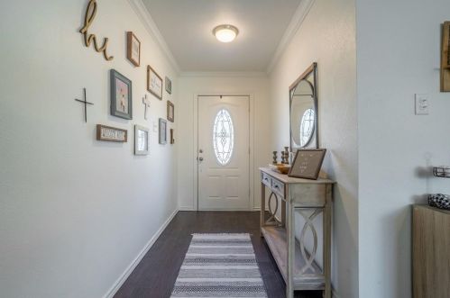 617 Lorna St, Burleson, TX 76028-3407